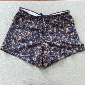 Patagonia Barely Baggies Shorts - Women’s L